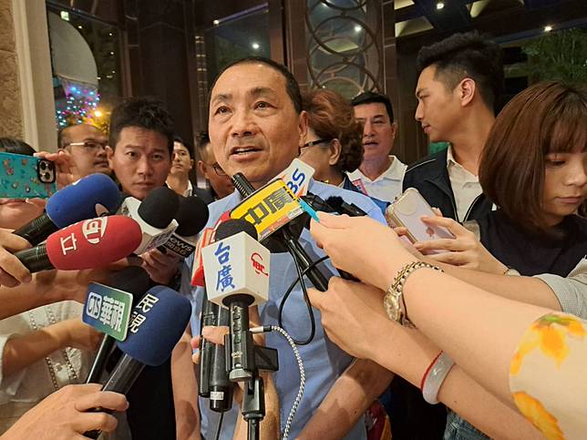 被綠議員質疑用公務車跑反罷行程，侯友宜反問：賴清德參加中常會用什麼車？（圖：寇世菁攝）