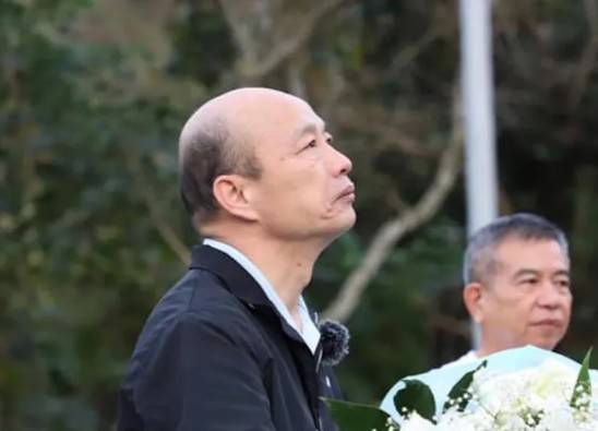 韓國瑜今（23）天出席活動行銷台中地區農產品，呼籲政府不能只照顧台積電、半導體等科技產業，強調「照顧每一個小小的老百姓」才是政府要做的。（圖：韓國瑜臉書）