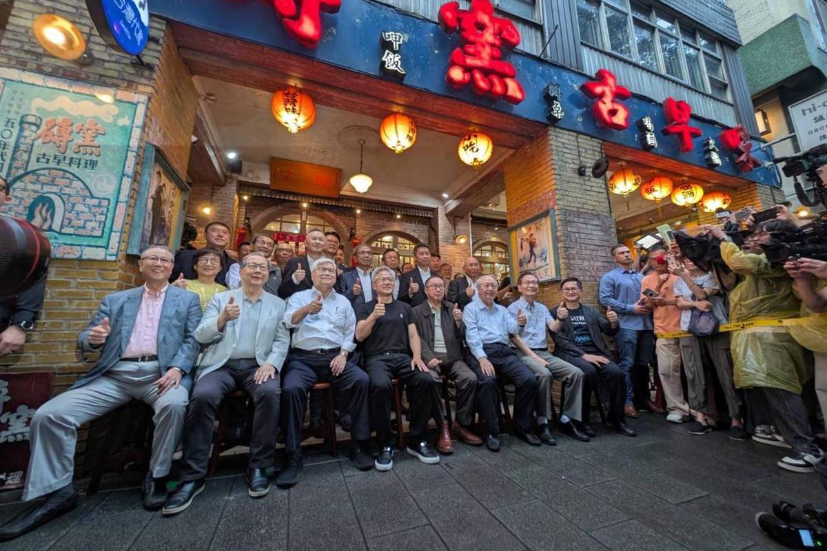 台積電再攻歷史新高1810 台達電超越鴻海成台股市值二哥、波若威股價創歷史新高 | 信傳媒