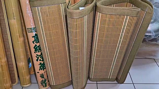 夏天不開冷氣也超涼！內行狂推睡覺用「1省電好物」：半夜冷到關電扇