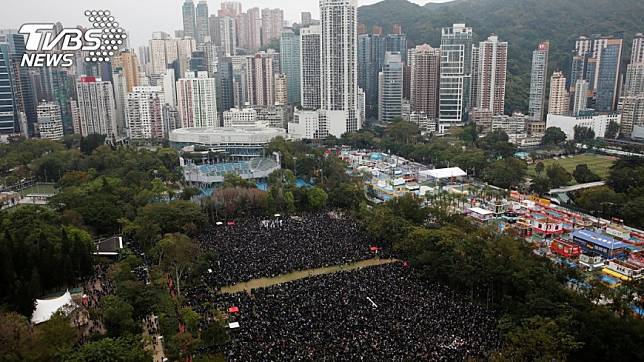 林保淳教授認為，明日的台灣對今日香港可學可戒，但不需要自我恐嚇，自亂陣腳。圖／路透社