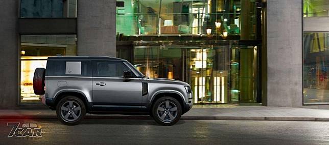 動力與配備全面升級　2024 年式 Land Rover Defender 開放預售