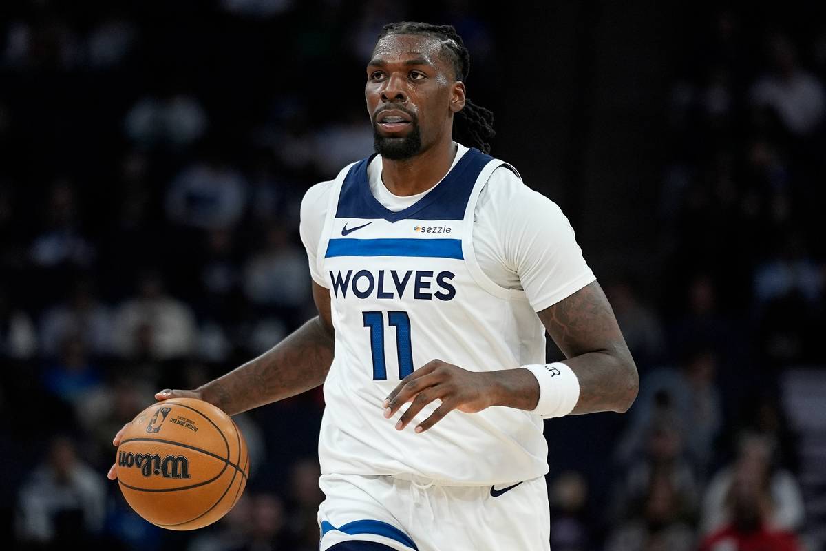 NBA》Reid半場高效率進帳19分 灰狼主場三節打趴獨行俠收近9戰第7勝 | 緯來體育新聞 | LINE TODAY