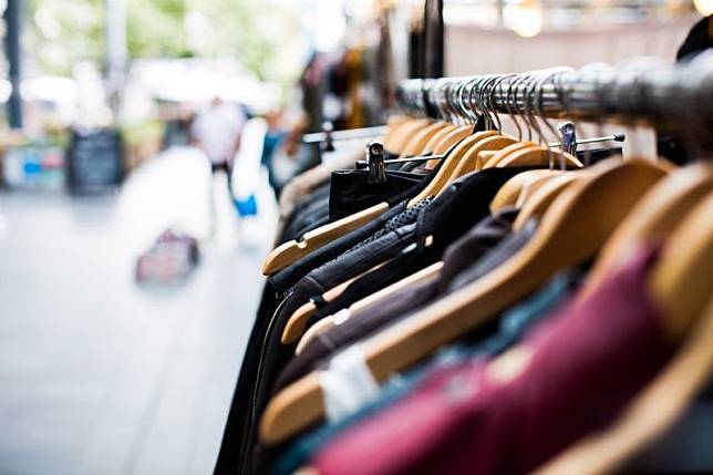 商圈、逛街、購物、買衣服、小店、擺攤、路邊。（示意圖／Pixabay）