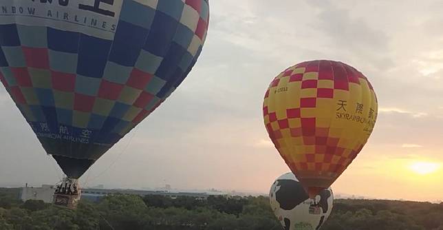 ▲ 礁溪龍潭湖熱氣球嘉年華是全台極少數在湖畔舉辦的熱氣球活動，待熱氣球升空後，龍潭湖美景將盡收眼底。（圖/礁溪鄉公所）&nbsp;  

