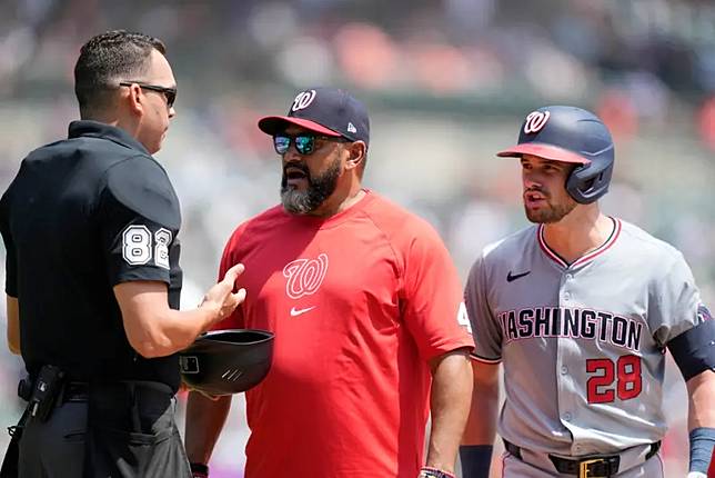 MLB美國職棒華盛頓國民今（14）日續在客場踢館底特律老虎，國民打者Lane Thomas一次打擊遭到三振後，什麼話也沒向主審說，隨後竟然被驅逐出場，也讓外界對於主審的判決感到相當不解。（圖／美聯社／達志影像）