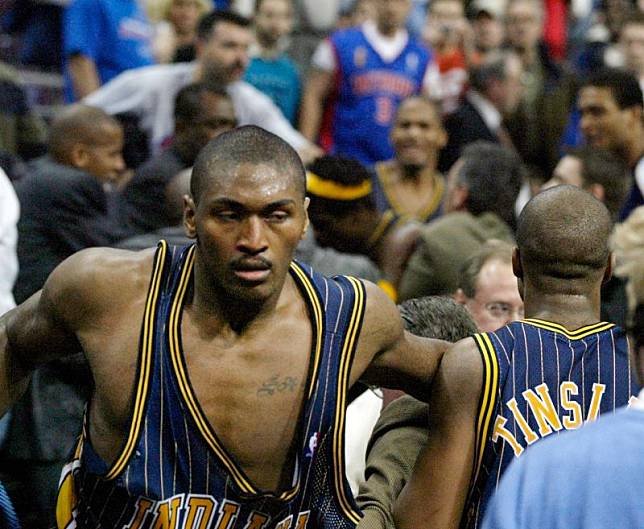 奧本山宮殿球場曾發生NBA史上最慘烈的鬥毆事件
