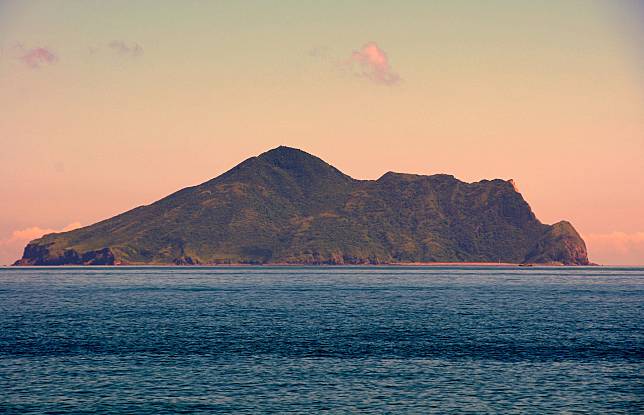 龜山島。（圖片來源／維基百科）
