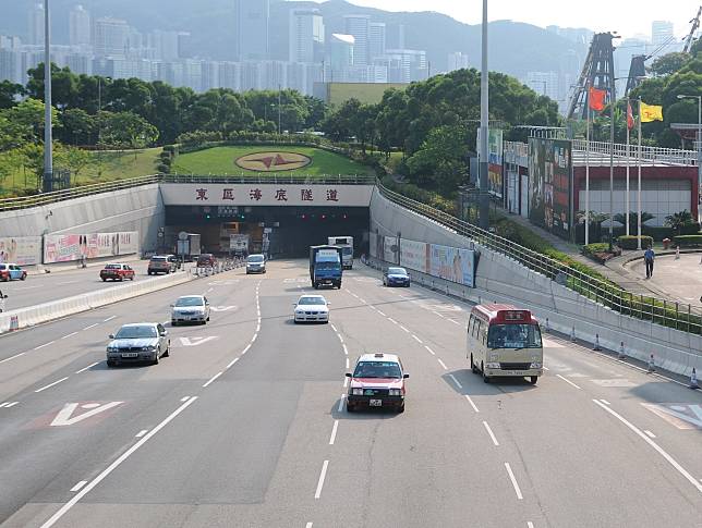 東隧香港方向的車速限制減至每小時50公里。資料圖片
