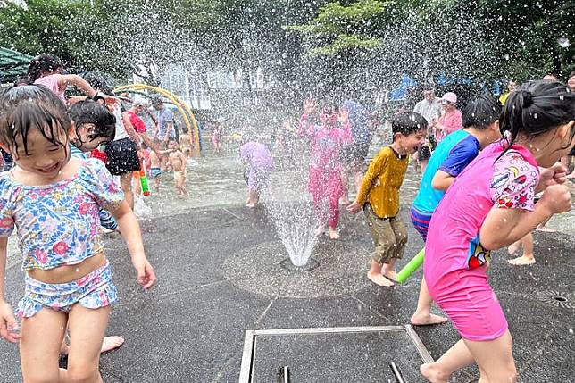 夏日倒數／新北超夯免費戲水區 例假日與中秋佳節開放