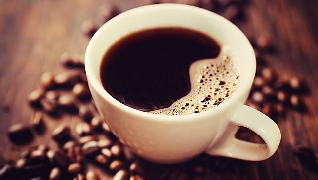 哈佛女醫師揭密：「咖啡」恐讓你又餓又憂鬱！你該遠離的3種飲食