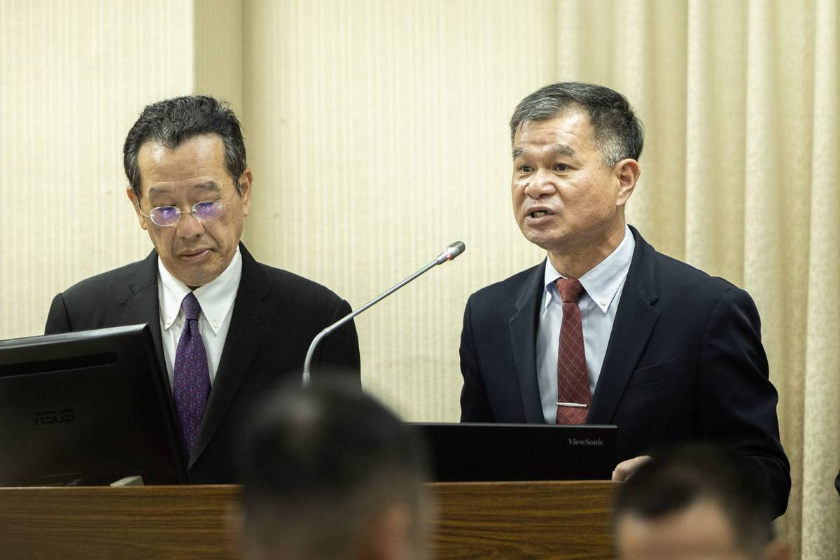 顧部長：中共威脅擴增 軍購預算期盡速付委 | 青年日報 | LINE TODAY