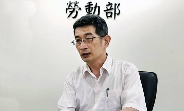 勞動部勞動條件及就業平等司司長黃維琛17日說，考量通膨嚴重，勞資有共識調升基本工資，但不會再推出補貼措施。(央廣資料照/楊文君攝)