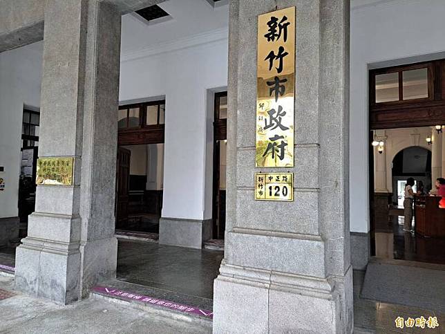 不滿無故遭調整職務及降調，新竹市府有9職等公務員傳已遞辭呈，不願公務生涯受辱。(記者洪美秀攝)