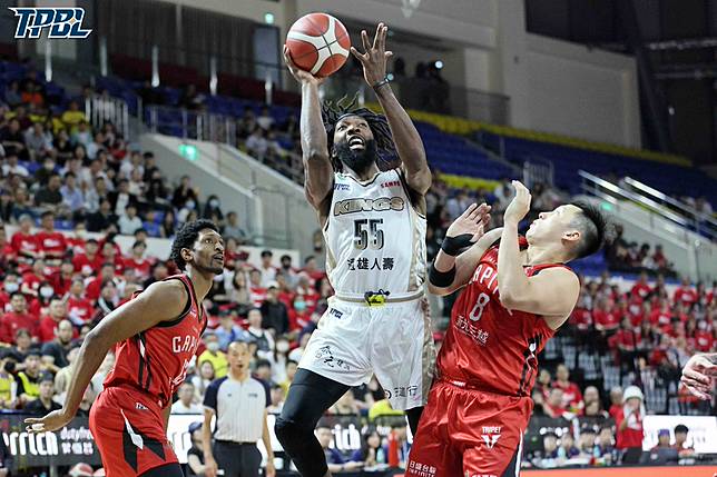 TPBL》莫爾曼狂飆37分無用！曼尼高決勝節獨拿10分甩戰神糾纏 國王成功「聽牌」