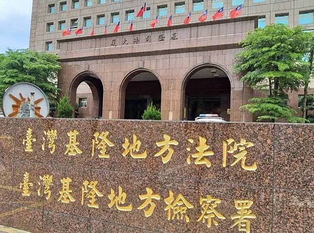 店員偷拍狼攝女客裙底判刑，法官勸世文沒用，他再犯雇主報警，檢方起訴。本報資料照片