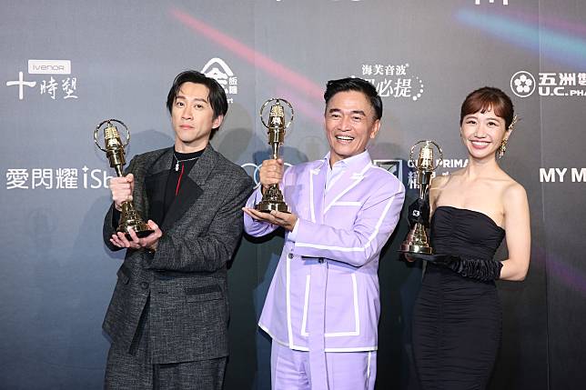 吳宗憲、陳漢典和Lulu（黃路梓茵）以《綜藝大熱門》拿下綜藝節目主持人獎。（鏡週刊提供）