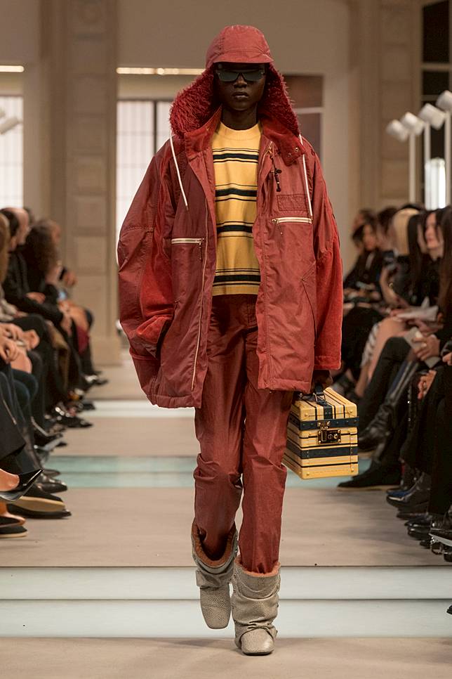 Louis Vuitton 2025秋冬大秀以旅行的本質為靈感，喚醒品牌自誕生之初便與行李緊密相連的深厚傳承