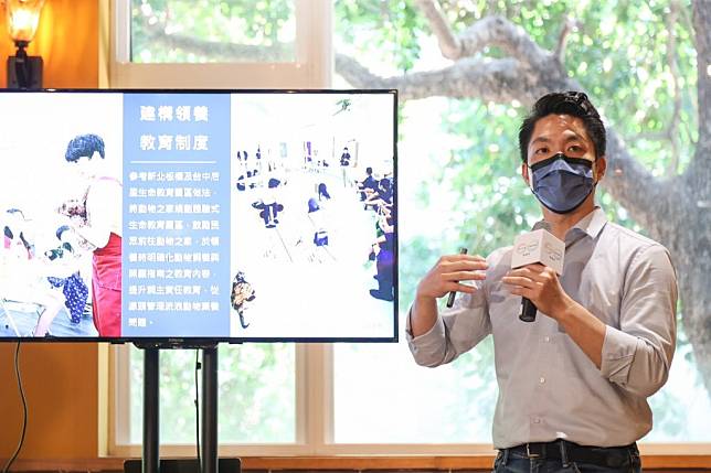 國民黨台北市長候選人蔣萬安二十八日率先提出動保政策，推出寵物三層面、八大作為。（蔣萬安競辦提供）