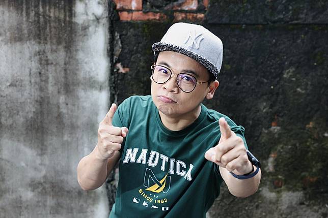 阿松和合夥人改變經營模式，以網路銷售為重心。記者王聰賢／攝影