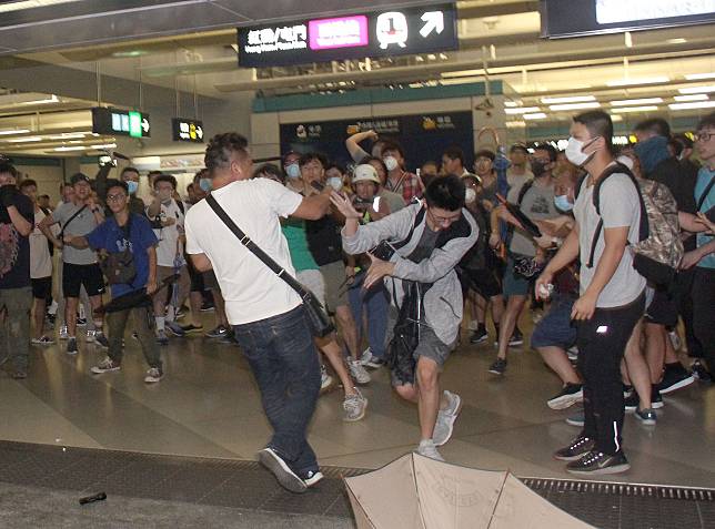 元朗西鐵站在7月21日發生襲擊事件。