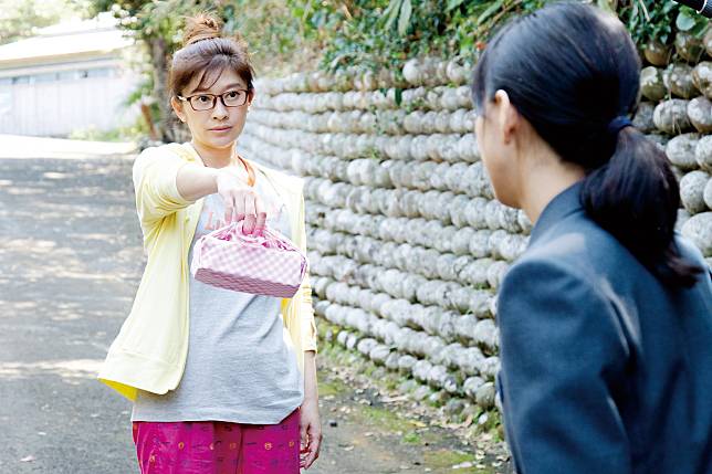 《今天也要用便當出擊》日劇女王篠原涼子飾演超狂媽媽香織，用便當收服叛逆女兒