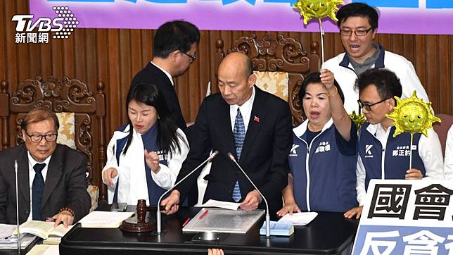 立院三讀通過國會改革法相關條文。（圖／胡瑞麒攝）