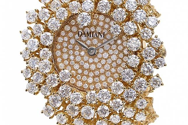 DAMIANI Mimosa含羞草系列18K黃金高級珠寶鑽錶。（圖片來源／DAMIANI 提供）