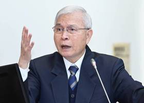 央行利率連6凍。圖為央行總裁楊金龍。(資料照)