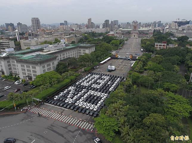 曾經引發Uber司機反彈的103-1條款上路後，Uber公司坦言，因為車輛數大幅減少，導致現在民眾叫車後的等車時間確實有增加。(資料照)