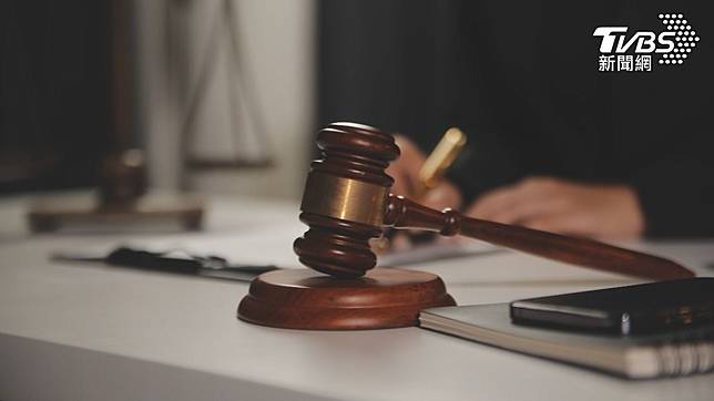 有網友發現自己被選為國民法官。（示意圖／shutterstock達志影像）