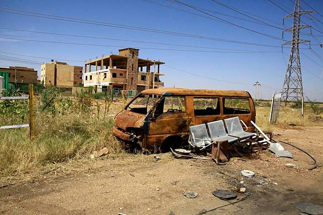 Photo taken on Oct. 28, 2024 shows a destroyed vehicle in Bahri city, north of Khartoum, Sudan. (Xinhua/Mohamed Khidir)