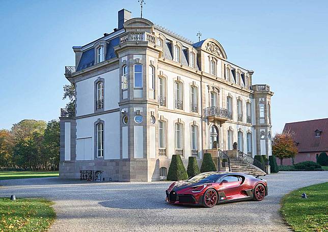 Bugatti Divo Lady Bug-1