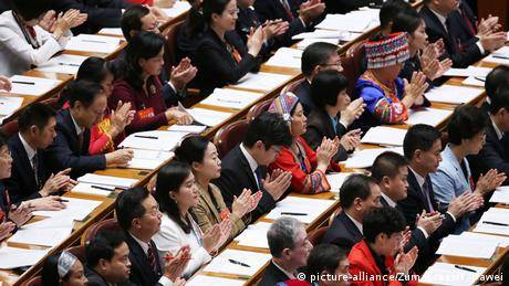 據中國官方數據，2018年，女黨員佔中共黨員總數的27.2%，黨的十九大代表中，女性佔比24.2%。