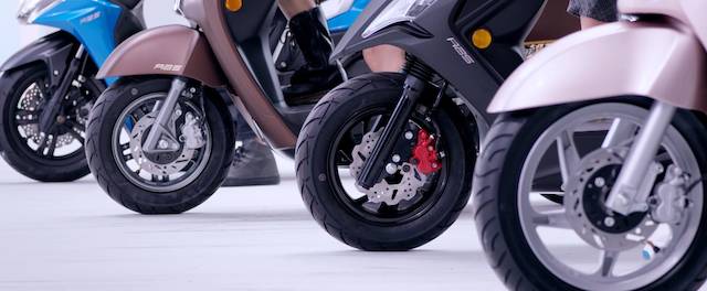 ABS 可提高騎士騎乘安全性，避免煞車鎖死導致摔車。