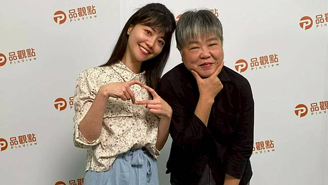 黃光芹(右)遭判賠5萬元。取自高嘉瑜臉書