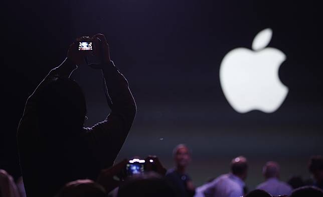 AAPL｜蘋果上季純利跌2.5%　將進行最大規模1100億美元回購