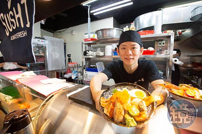 陳煥傑以日本料理一圓創業夢，2間澄食小人屋專攻生熟食丼飯。