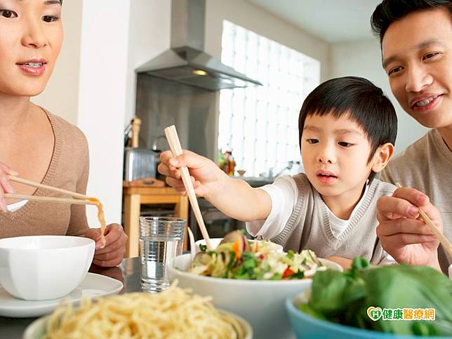 不少天然食物都含矽，國外研究發現，體內矽濃度偏低，容易增加肝癌風險。