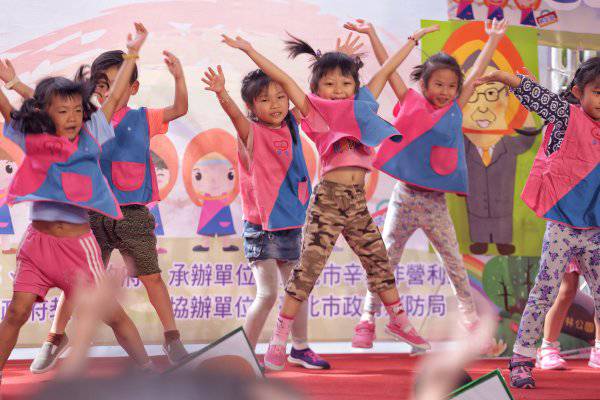 20160921-SMG0045-018-幼稚園、幼童、兒童、孩童、孩子配圖。（曾原信攝）.jpg